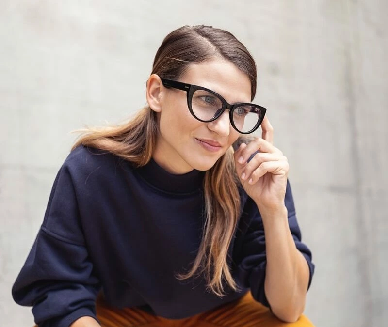 Work from home or at the office with Fauna audio eyewear - take phone calls